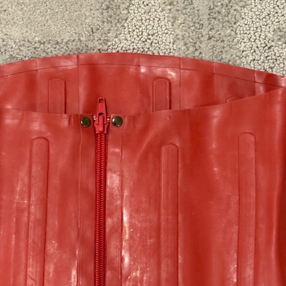 Miaou Red Strapless Leather-Look Corset Crop Top - Picture 4 of 4